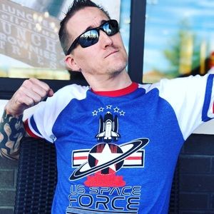 Meet your Posher, Dustidustin